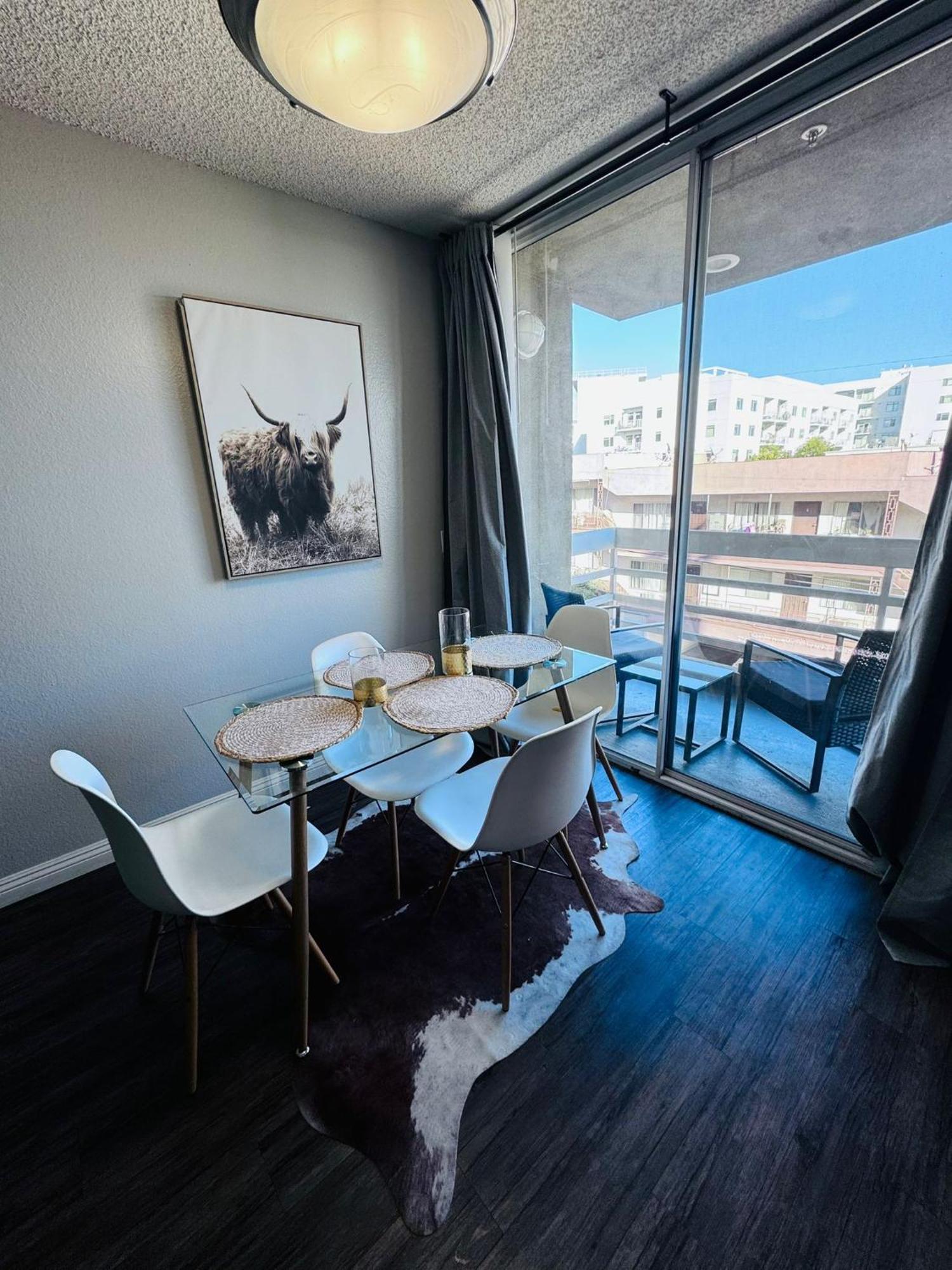 Amazing Universal Studios Loft Free Parking Los Angeles Exterior photo